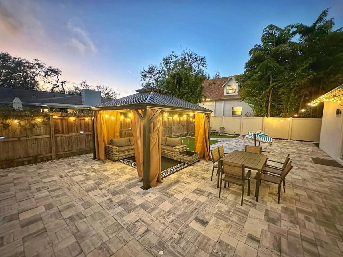 Fun Oasis! Private Pool, Hammock, Golf & Grill!